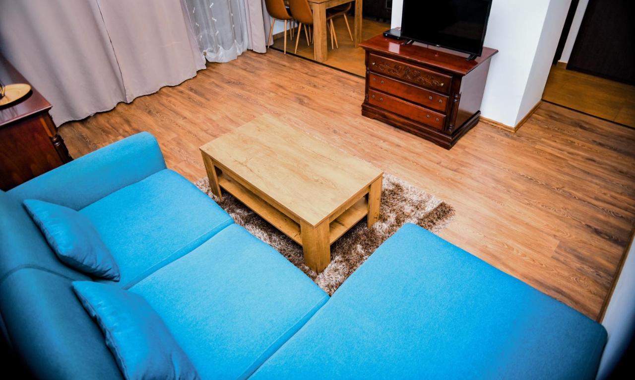 Lovely 1bedroom With Balcony And Parking Apartment